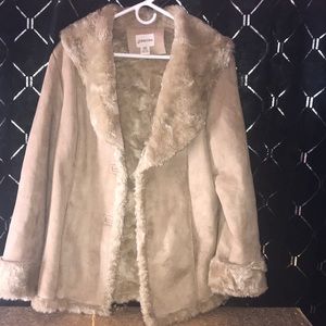 Coat used good condition